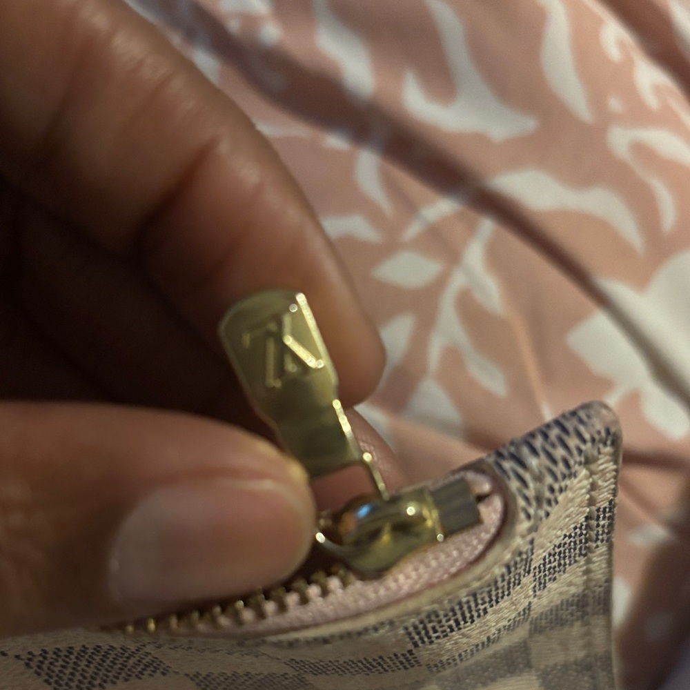 Louis Vuitton Damier Azur Clutch in Cream and Blue - Picture 5 of 6
